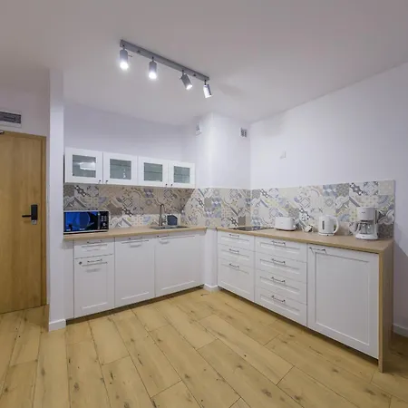 Kasprowicza -basen, Parking, Bawialnia, Siłownia W Cenie -holiday