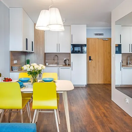 Apartment Kasprowicza -basen, Parking, Bawialnia, Silownia W Cenie -holiday Kolobrzeg